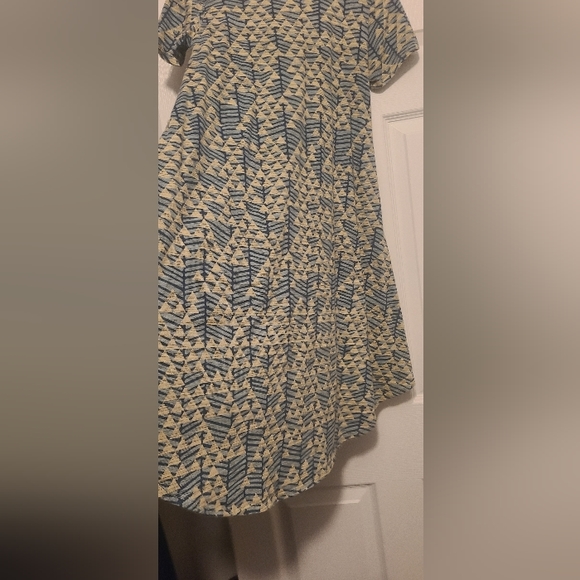 Dress - Picture 3 of 4